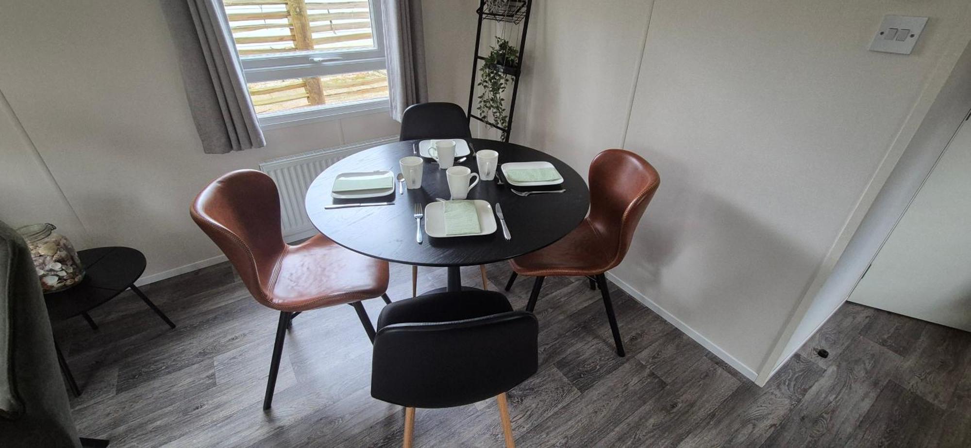 Het Veluwse Boshuisje Knus Chalet Met Omheinde Tuin Op De Veluwe Hoenderloo Exteriör bild