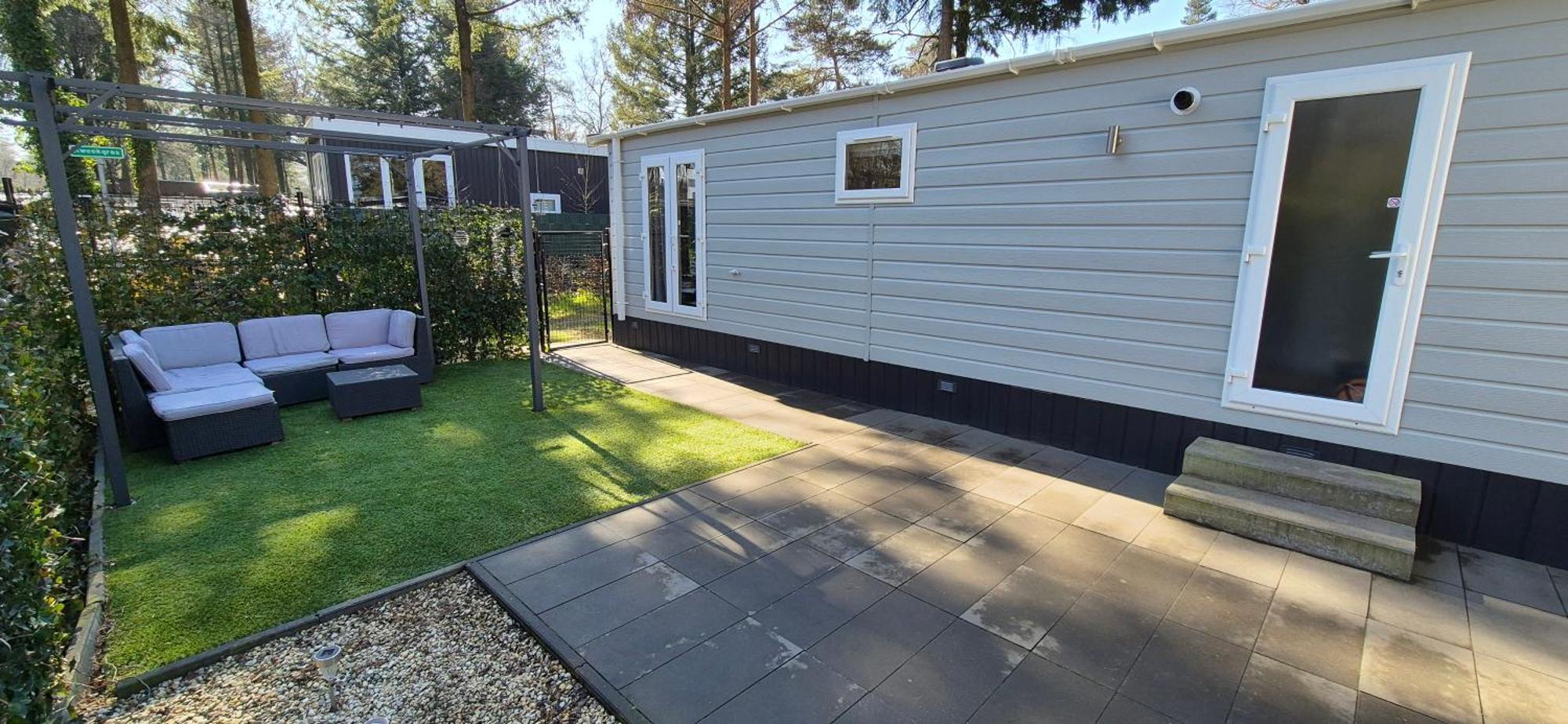 Het Veluwse Boshuisje Knus Chalet Met Omheinde Tuin Op De Veluwe Hoenderloo Exteriör bild