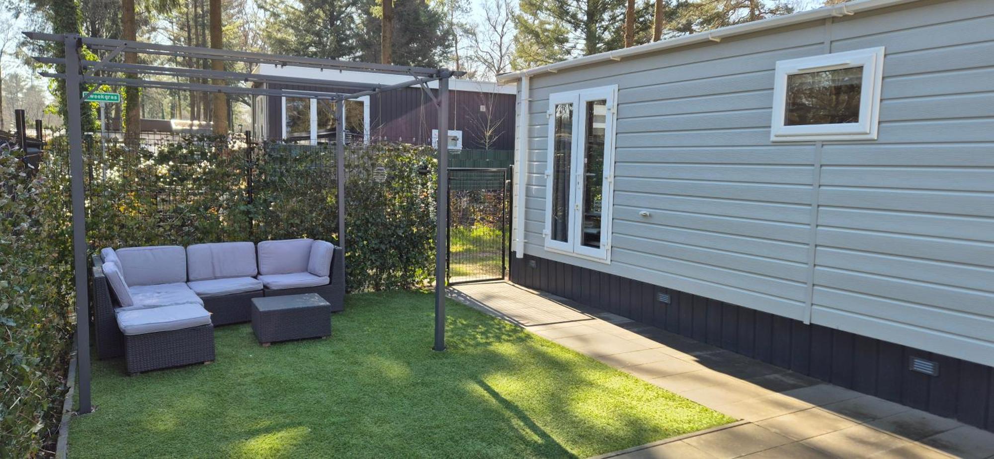 Het Veluwse Boshuisje Knus Chalet Met Omheinde Tuin Op De Veluwe Hoenderloo Exteriör bild