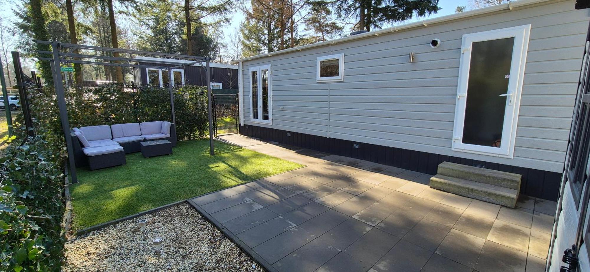 Het Veluwse Boshuisje Knus Chalet Met Omheinde Tuin Op De Veluwe Hoenderloo Exteriör bild